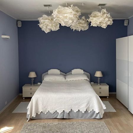 Central Loft Варезе Экстерьер фото