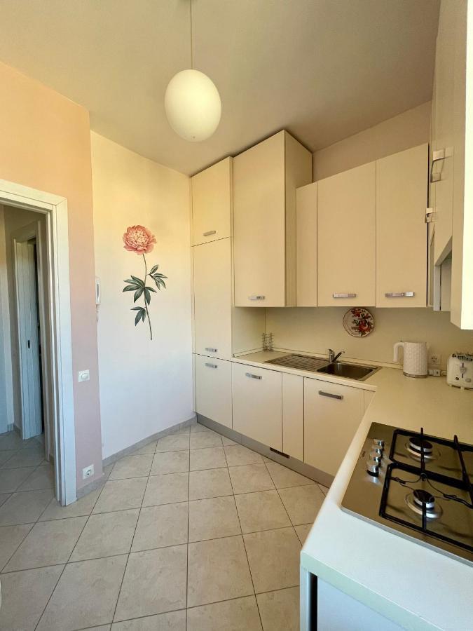 Central Loft Варезе Экстерьер фото