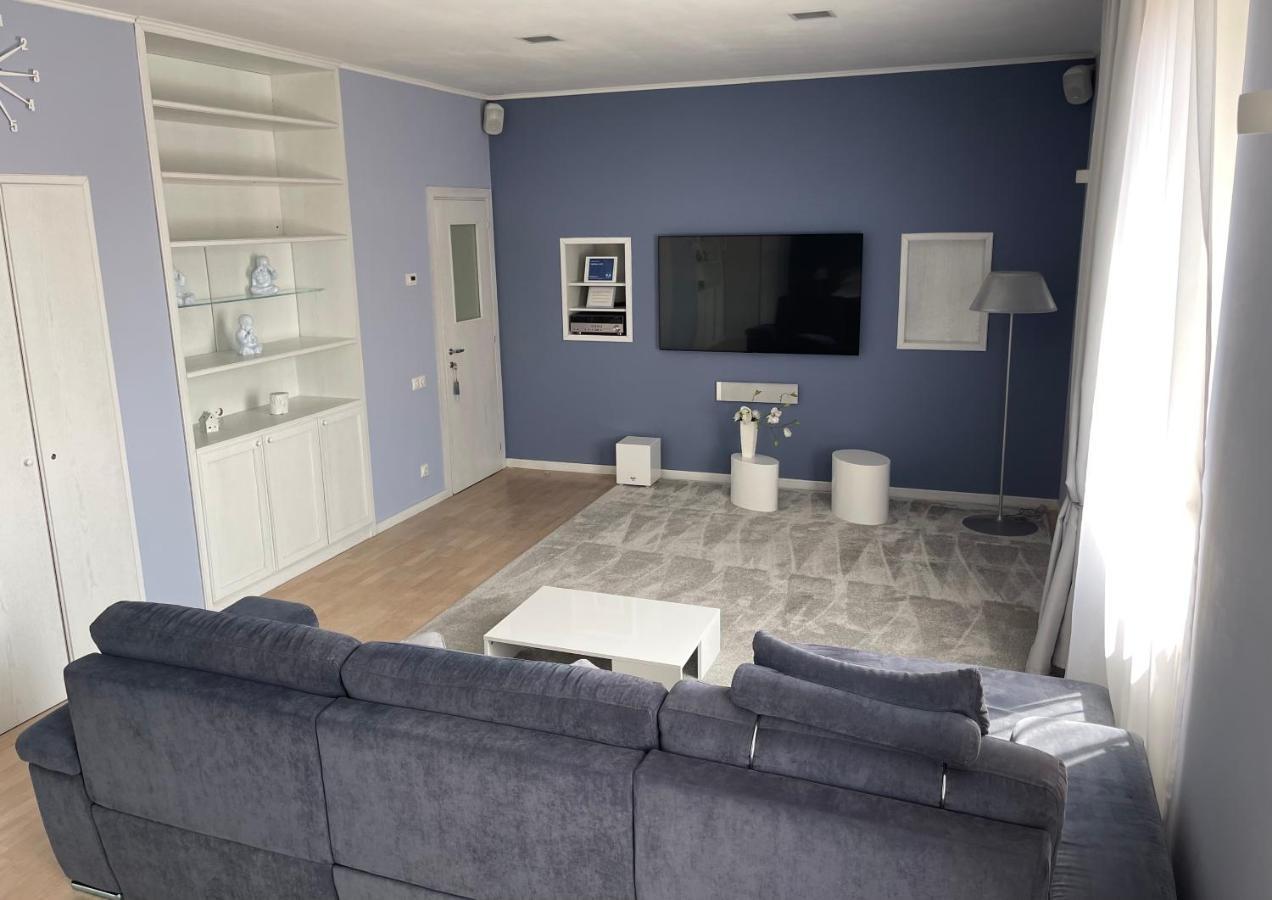 Central Loft Варезе Экстерьер фото
